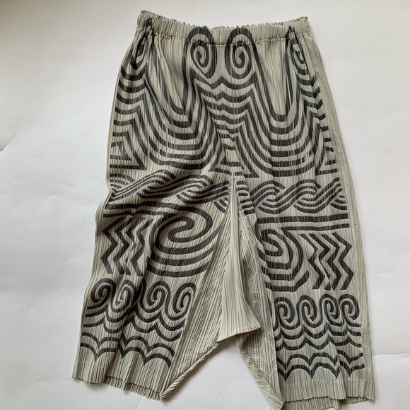 Issey Miyake Pants - PLEATS PLEASE Issey Myake Graphic Print Pant